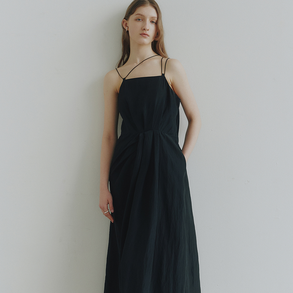 노이어, noirer, 실크-글로스 드레이핑 드레스 (블랙)